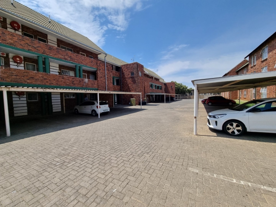 1 Bedroom Property for Sale in Willows Free State